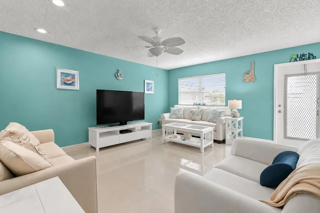 520 Monaco K Delray Beach FL 33446