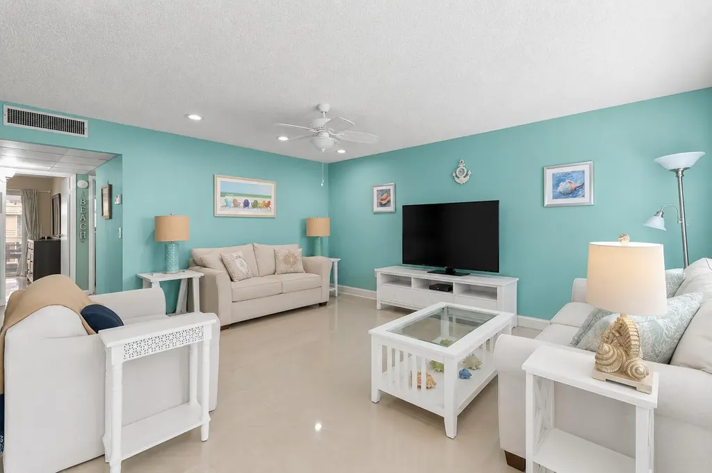 520 Monaco K Delray Beach FL 33446
