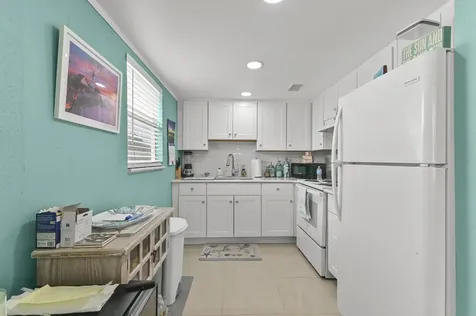 520 Monaco K Delray Beach FL 33446
