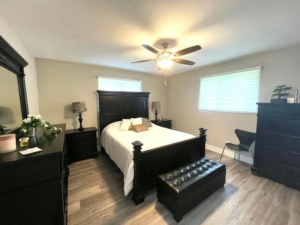625 W Tropical Way Plantation FL 33317
