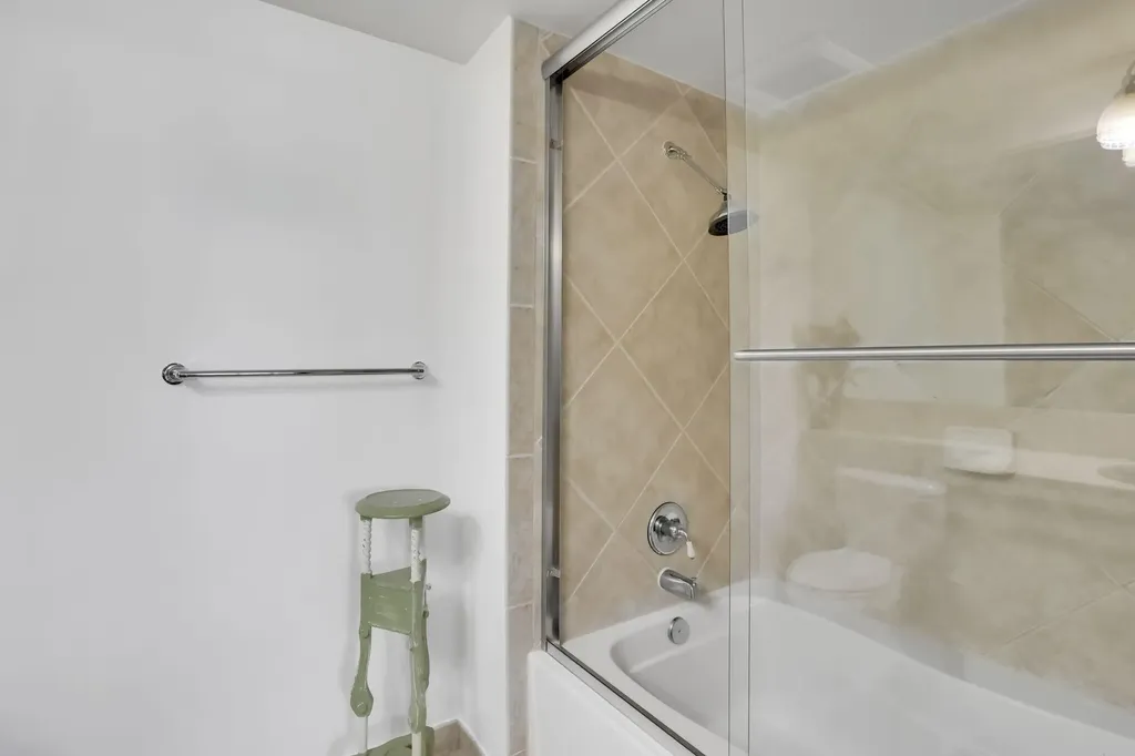 625 Casa Loma Boulevard Boynton Beach FL 33435