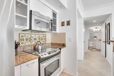 625 Casa Loma Boulevard Boynton Beach FL 33435