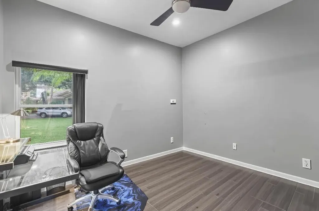 1437 NW 102nd Drive Coral Springs FL 33071