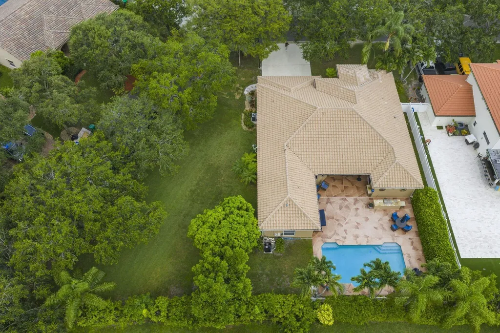 1437 NW 102nd Drive Coral Springs FL 33071