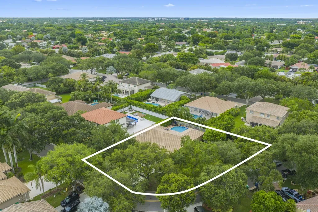 1437 NW 102nd Drive Coral Springs FL 33071