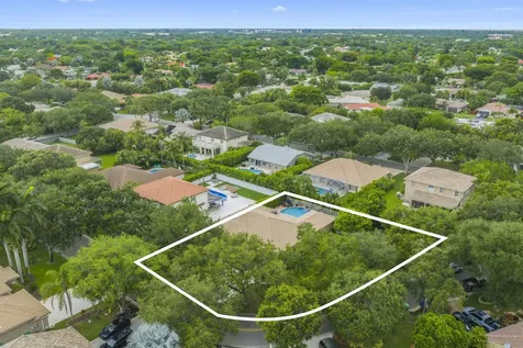 1437 NW 102nd Drive Coral Springs FL 33071