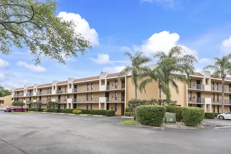 5828 Coral Lake Drive Margate FL 33063