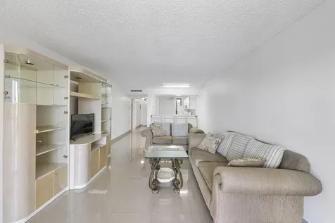 5828 Coral Lake Drive Margate FL 33063