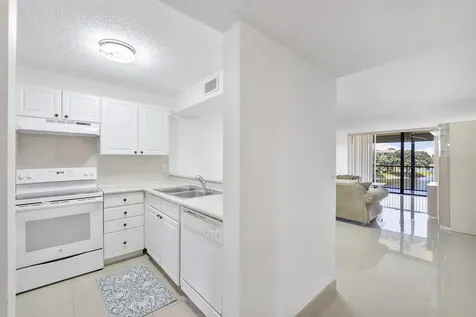 5828 Coral Lake Drive Margate FL 33063