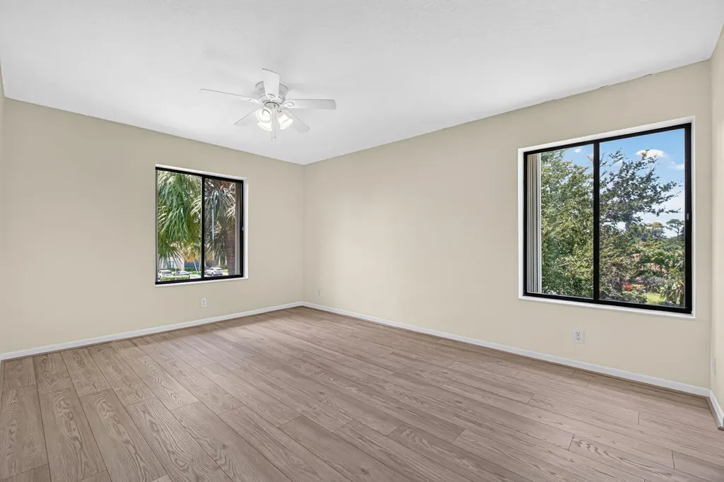 627 Sea Pine Way Greenacres FL 33415