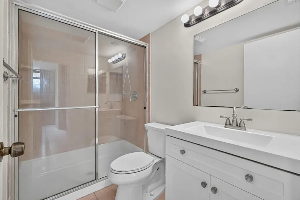 627 Sea Pine Way Greenacres FL 33415