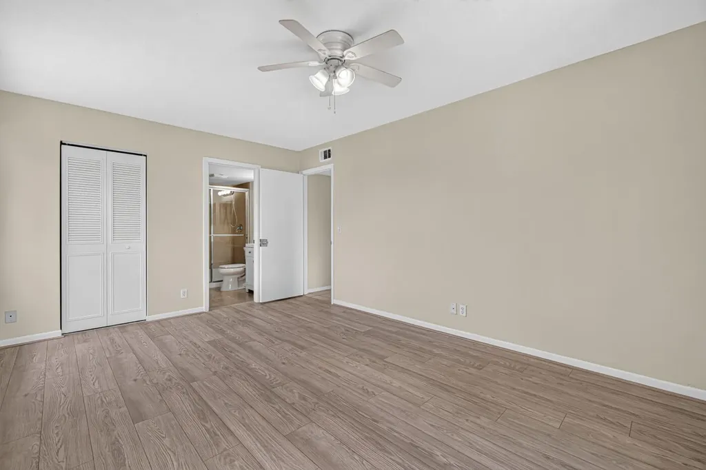627 Sea Pine Way Greenacres FL 33415