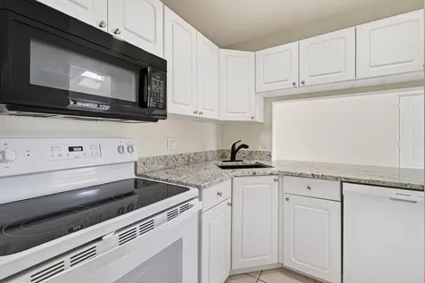627 Sea Pine Way Greenacres FL 33415