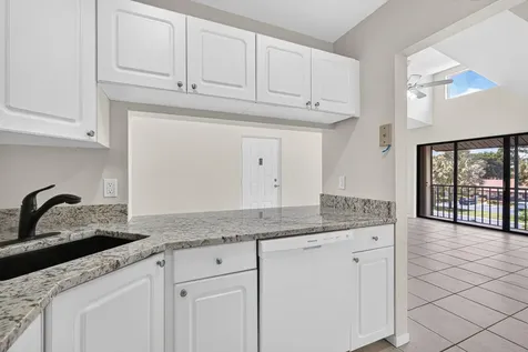 627 Sea Pine Way Greenacres FL 33415