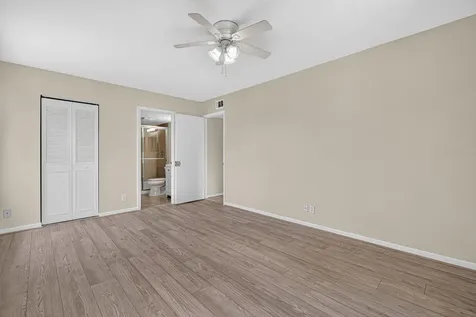 627 Sea Pine Way Greenacres FL 33415