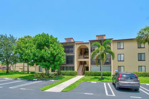 627 Sea Pine Way Greenacres FL 33415