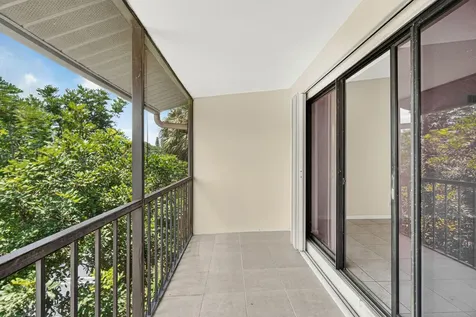 627 Sea Pine Way Greenacres FL 33415