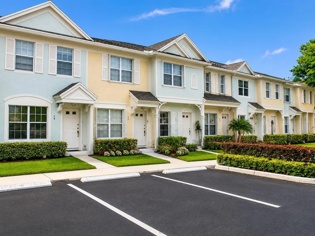 75 Whitehead Circle Weston FL 33326