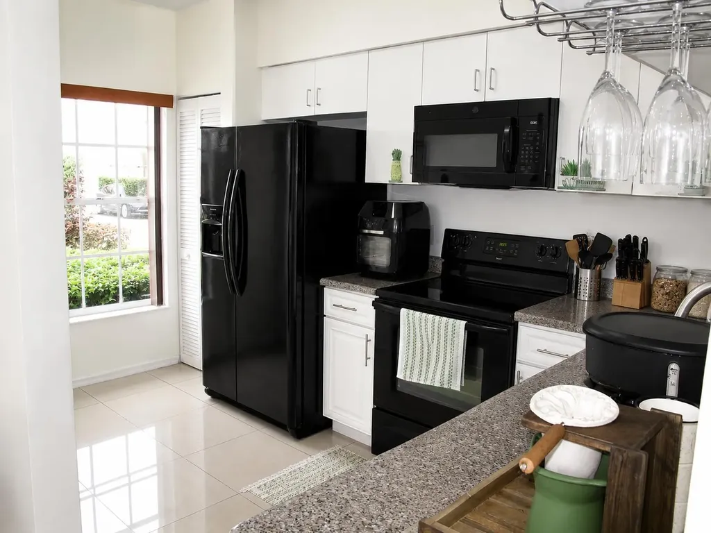 75 Whitehead Circle Weston FL 33326