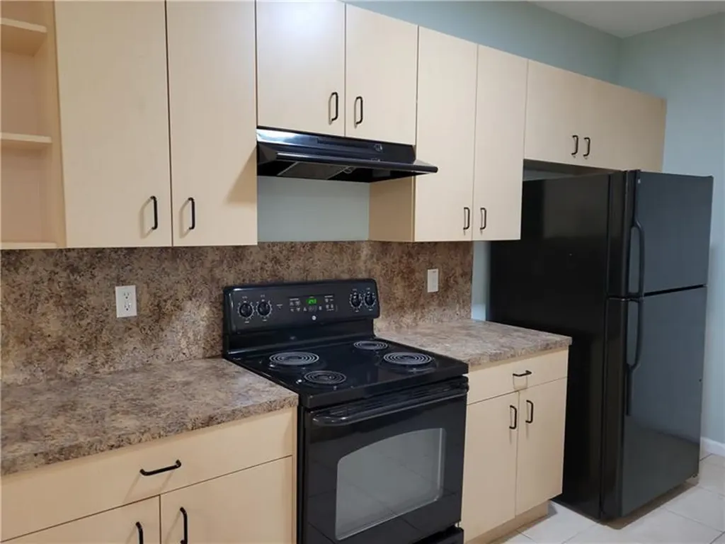 3569 Forest Hill Boulevard Palm Springs FL 33406