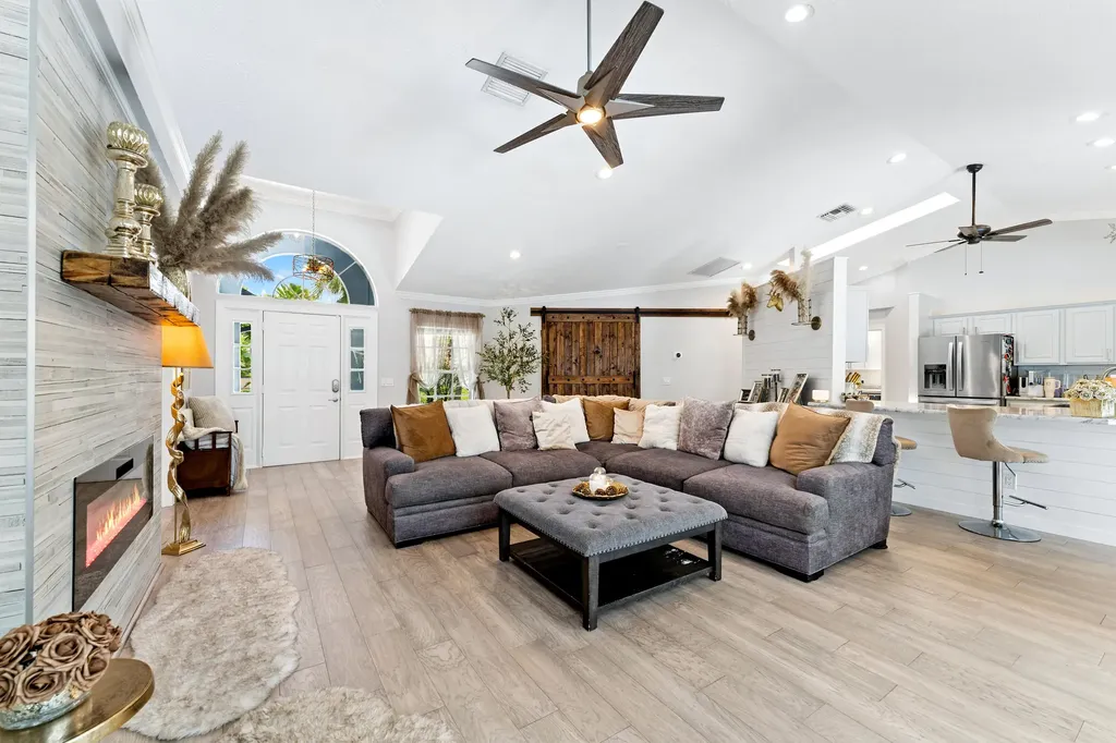 2317 SW Abner Road Port St Lucie FL 34953
