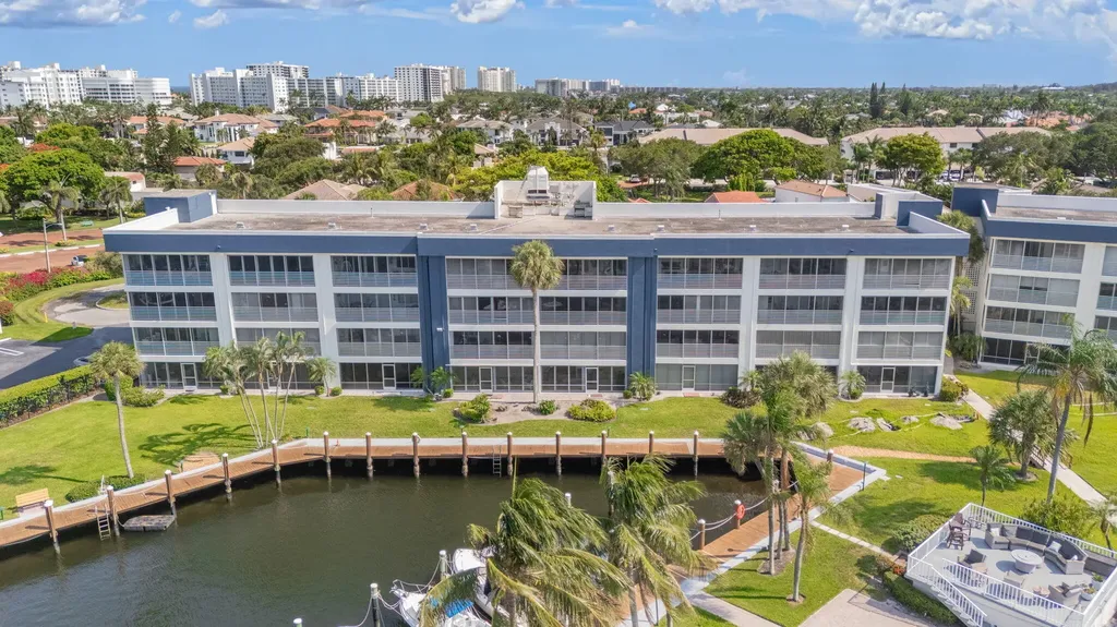 951 Spanish Circle Delray Beach FL 33483