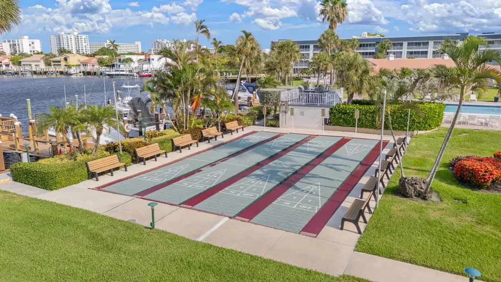 951 Spanish Circle Delray Beach FL 33483