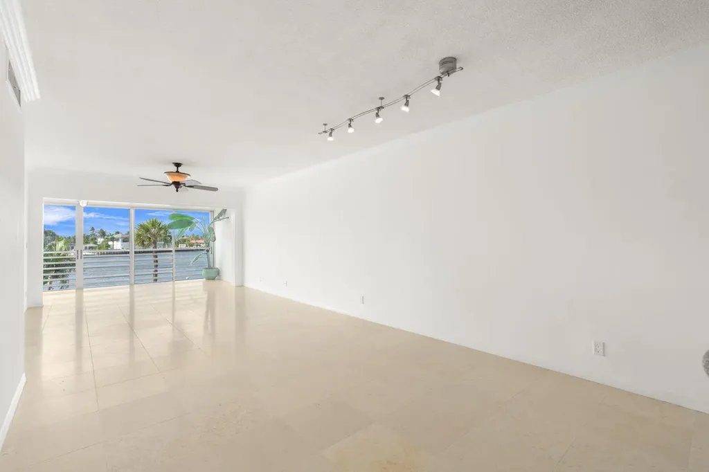 951 Spanish Circle Delray Beach FL 33483