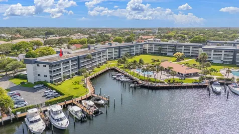 951 Spanish Circle Delray Beach FL 33483
