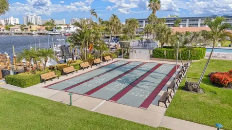 951 Spanish Circle Delray Beach FL 33483
