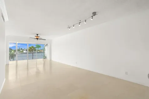 951 Spanish Circle Delray Beach FL 33483