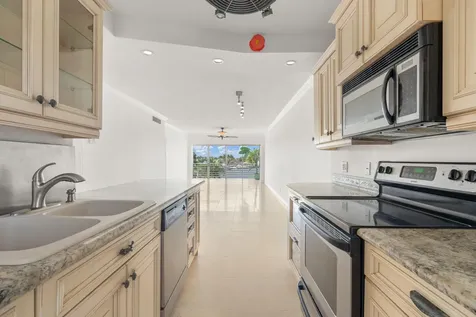 951 Spanish Circle Delray Beach FL 33483