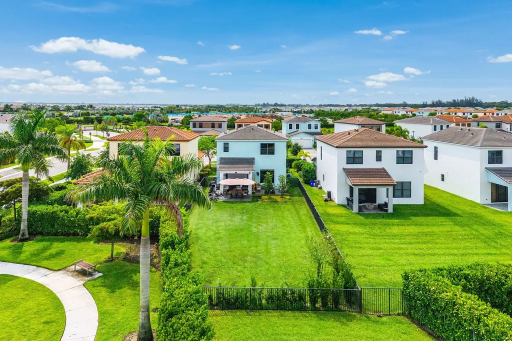 4895 Sand Dollar Drive E Westlake FL 33470