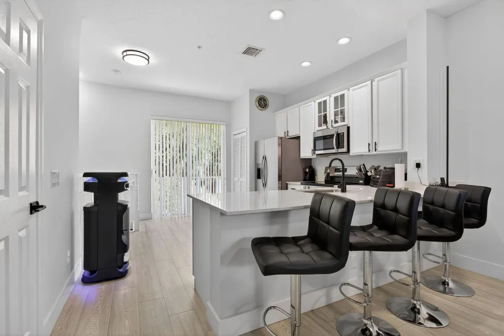 2457 NE 14th Street Pompano Beach FL 33062