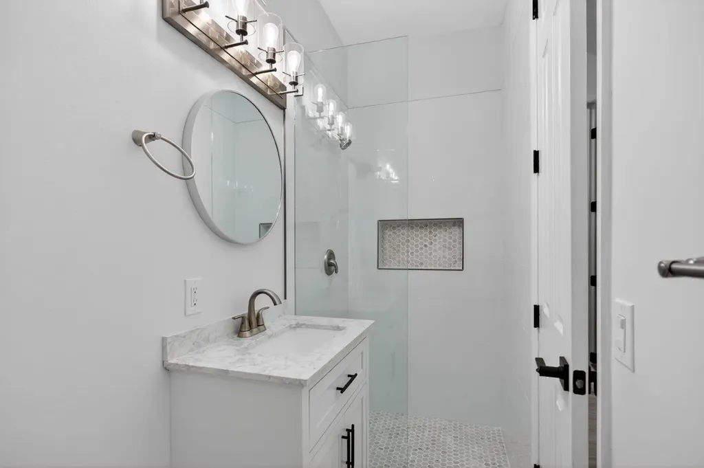 2457 NE 14th Street Pompano Beach FL 33062