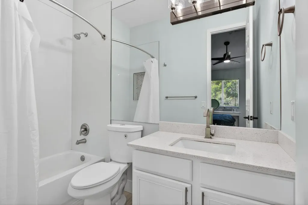 2457 NE 14th Street Pompano Beach FL 33062