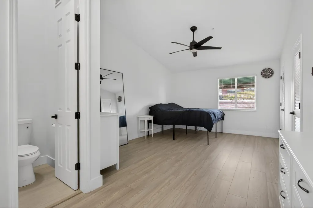 2457 NE 14th Street Pompano Beach FL 33062