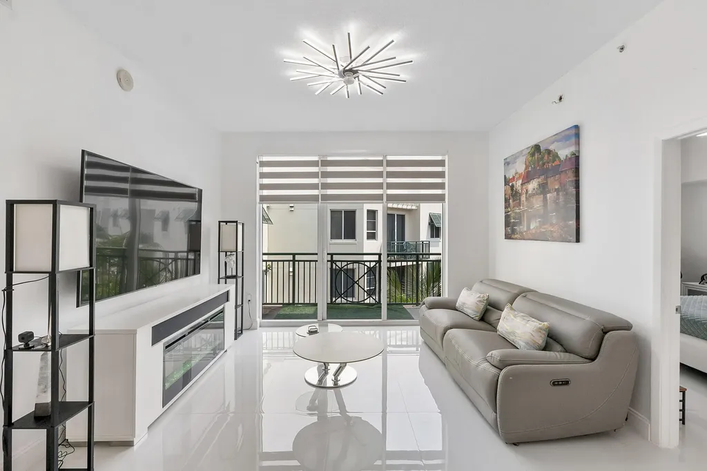 510 NW 84th Avenue Plantation FL 33324