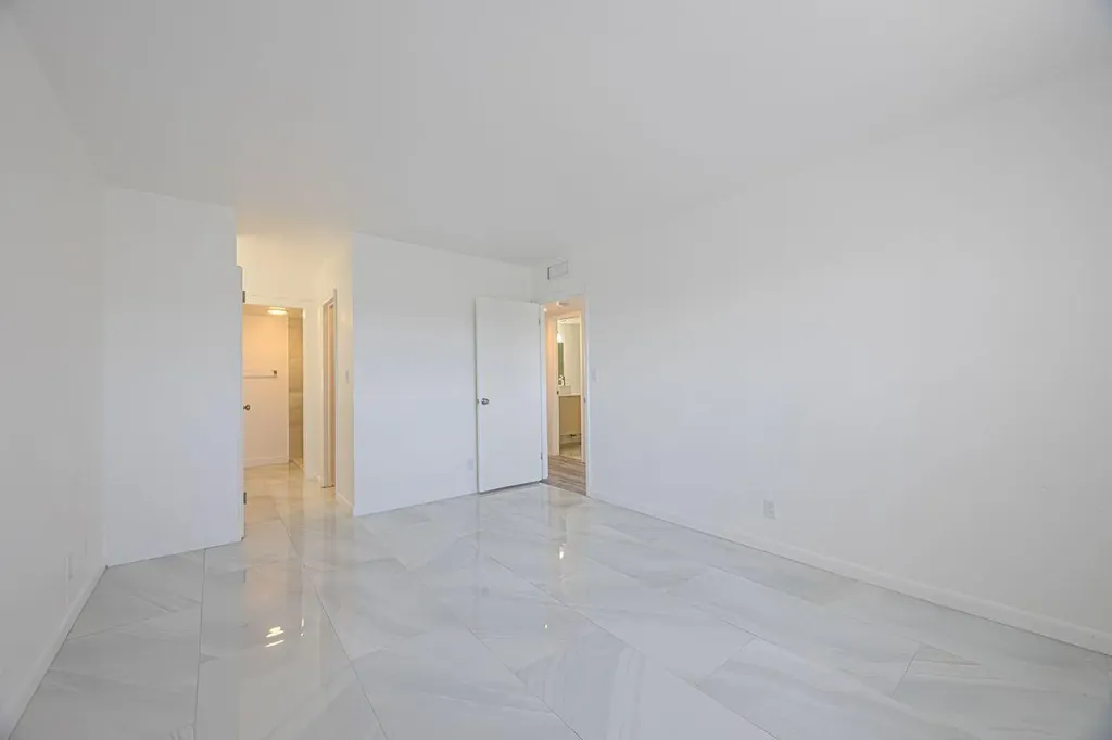 808 SE 7th Street Deerfield Beach FL 33441