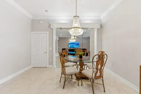 2570 SE 4th Place Homestead FL 33033
