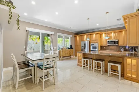 2570 SE 4th Place Homestead FL 33033