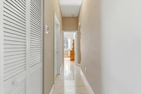 2570 SE 4th Place Homestead FL 33033