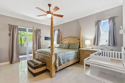 2570 SE 4th Place Homestead FL 33033