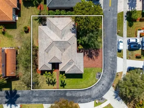 2570 SE 4th Place Homestead FL 33033