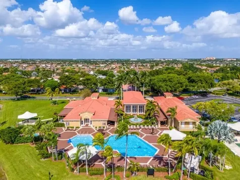 2570 SE 4th Place Homestead FL 33033