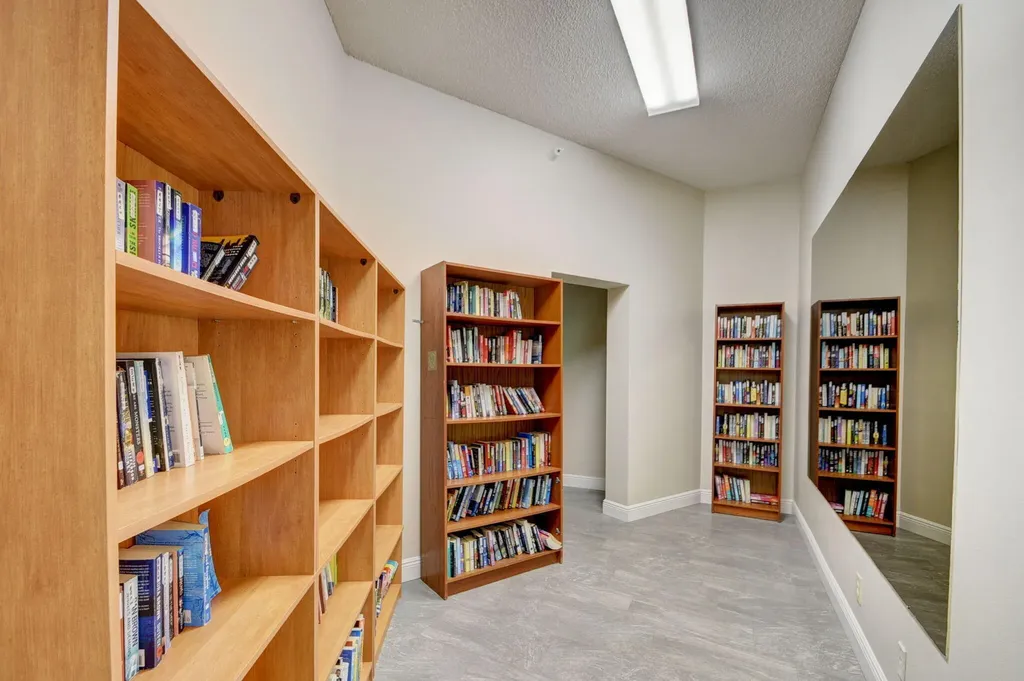 3590 Via Poinciana Lake Worth FL 33467