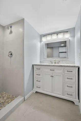 3590 Via Poinciana Lake Worth FL 33467