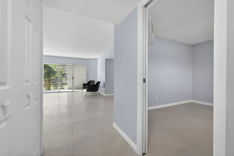 3590 Via Poinciana Lake Worth FL 33467