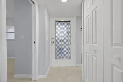 3590 Via Poinciana Lake Worth FL 33467