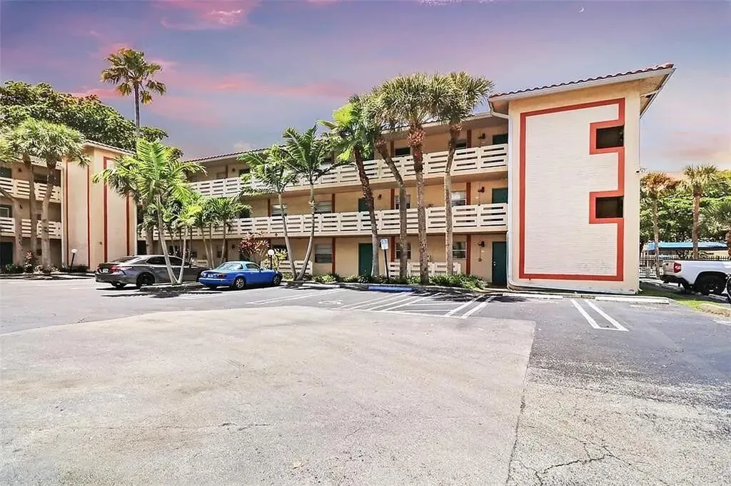 3246 NW 102nd Terrace Coral Springs FL 33065